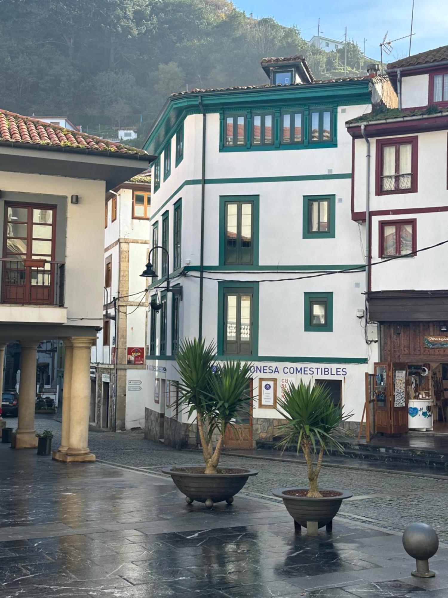 Apartamentos Urbanin I Plaza Ayuntamiento Cudillero Dış mekan fotoğraf